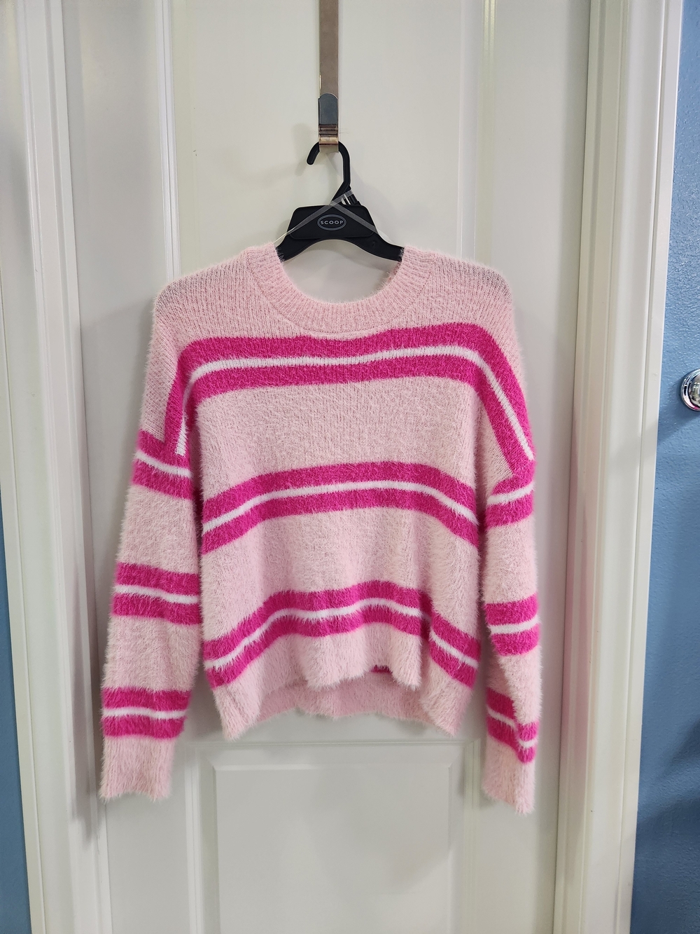 No Boundaries Pink & Hot Pink Fuzzy Stripe Crewneck Sweater Size XXL (20) - Picture 6 of 8